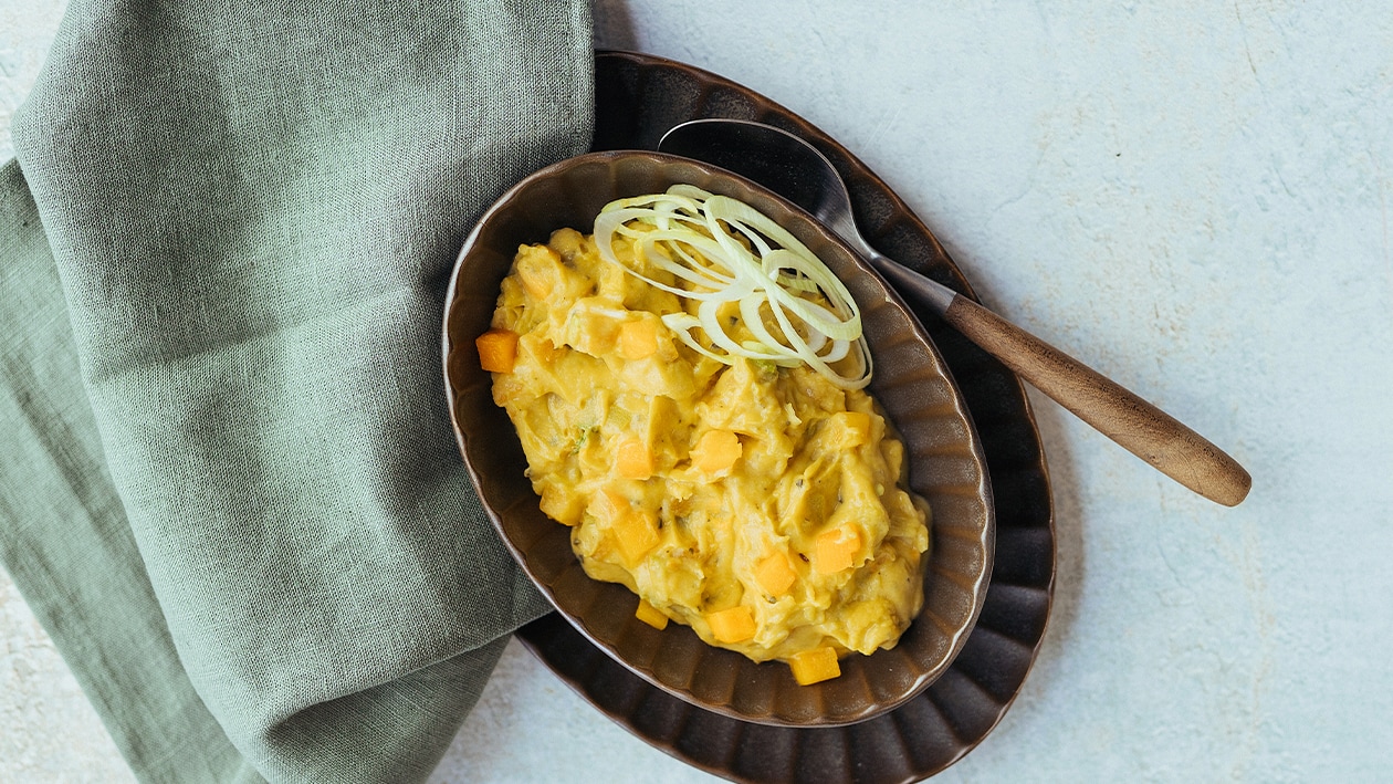 Pompoenpuree met prei en blokjes pompoen